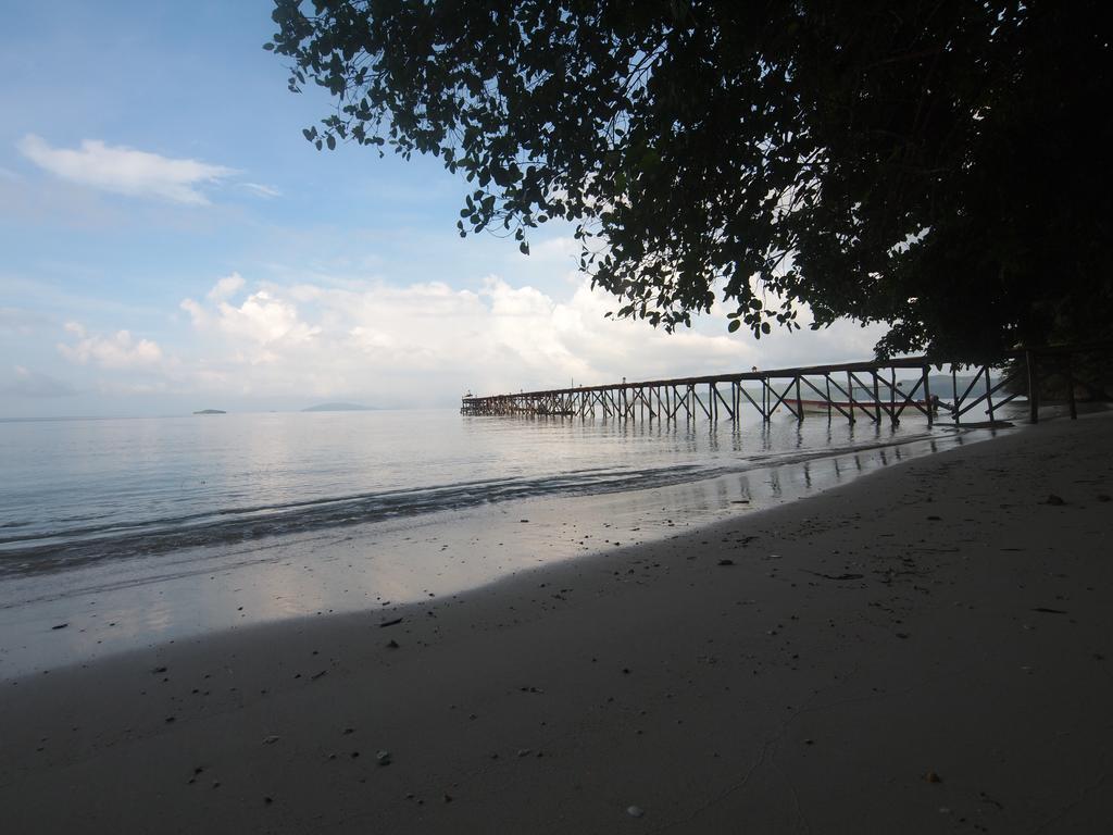 Raja Ampat Dive Resort Tapokreng ภายนอก รูปภาพ
