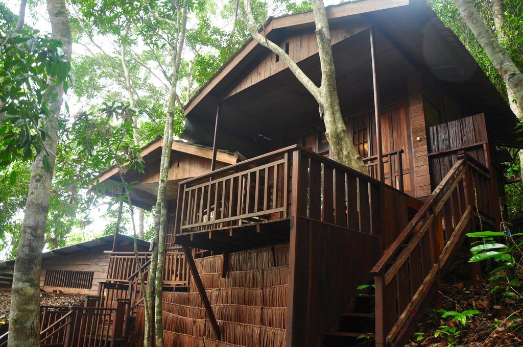 Raja Ampat Dive Resort Tapokreng ภายนอก รูปภาพ