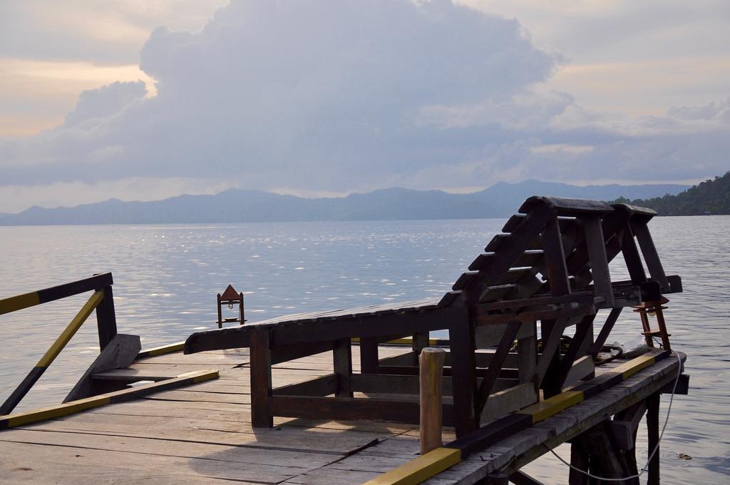 Raja Ampat Dive Resort Tapokreng ภายนอก รูปภาพ