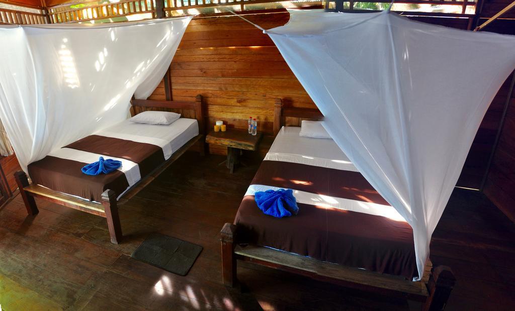 Raja Ampat Dive Resort Tapokreng ภายนอก รูปภาพ