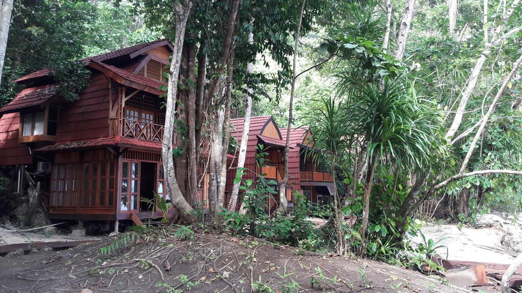 Raja Ampat Dive Resort Tapokreng ภายนอก รูปภาพ