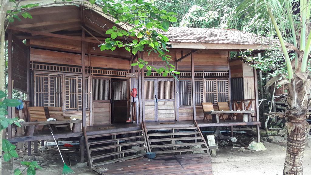 Raja Ampat Dive Resort Tapokreng ภายนอก รูปภาพ
