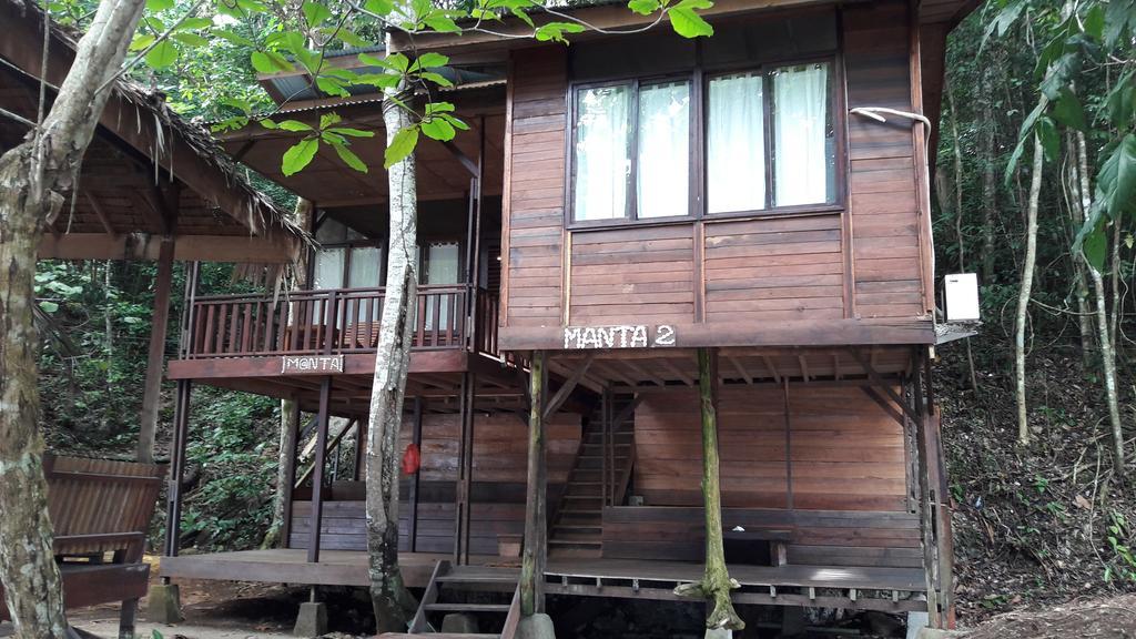 Raja Ampat Dive Resort Tapokreng ภายนอก รูปภาพ