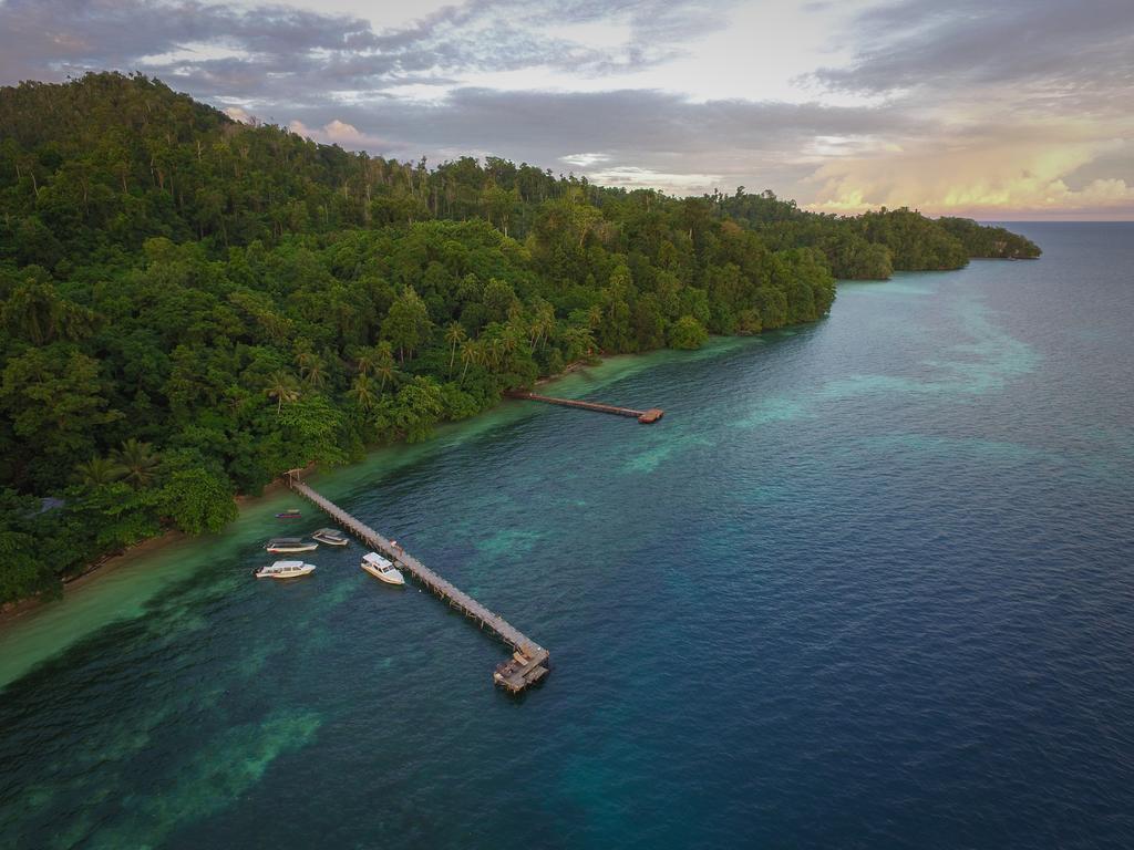 Raja Ampat Dive Resort Tapokreng ภายนอก รูปภาพ