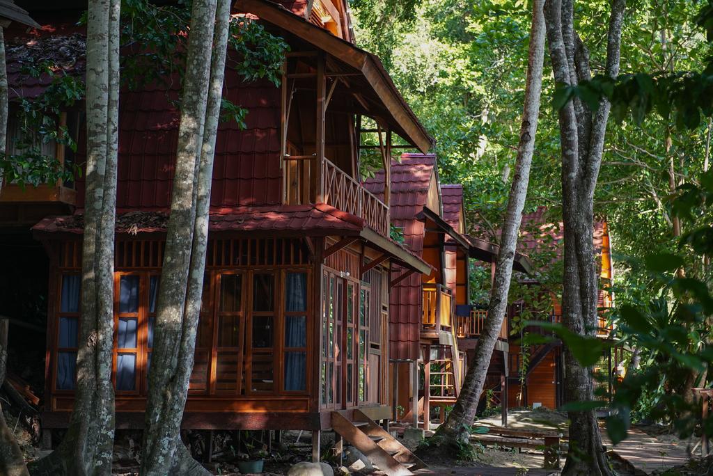 Raja Ampat Dive Resort Tapokreng ภายนอก รูปภาพ