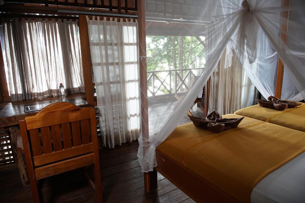 Raja Ampat Dive Resort Tapokreng ภายนอก รูปภาพ